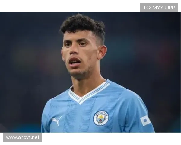 若昂·坎塞洛：英超冠军主力边后卫角色解析