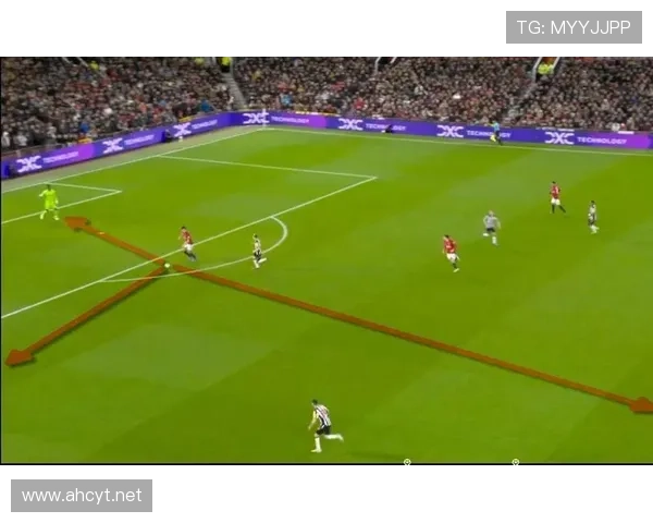 奥纳纳纵向带球推进能力及其战术价值解析