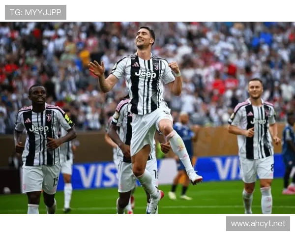 尤文图斯中场创造不足，进攻乏力问题逐步反映在比赛走势中