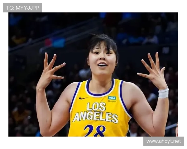 李月汝在WNBA省吃俭用，回国一顿火锅花掉半个月工资